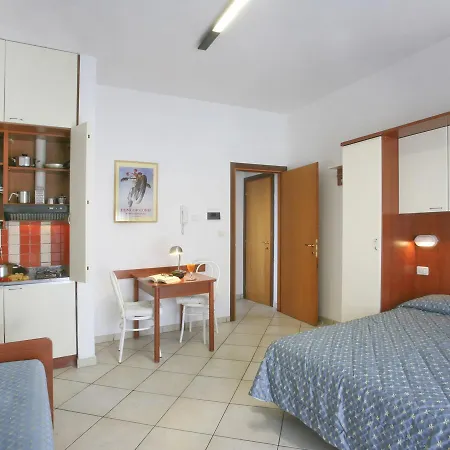 Locazione Turistica I Girasoli.3 * Rimini