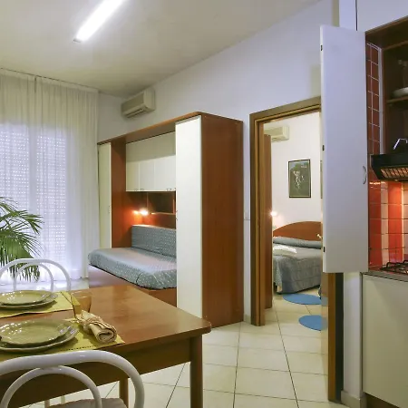 Locazione Turistica I Girasoli.3 * Rimini